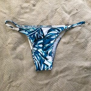 Women’s bikini bottom